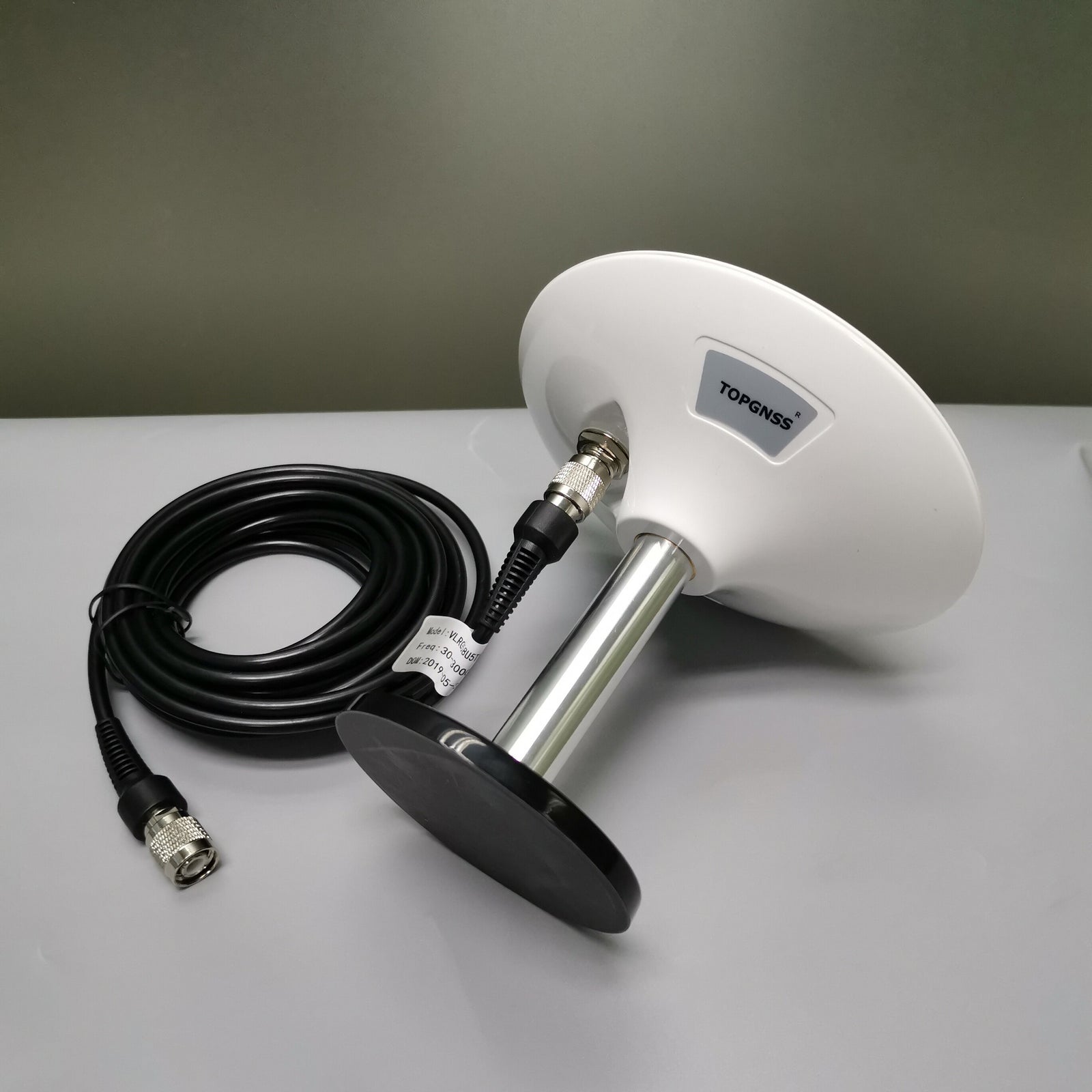 Antenne GNSS TOPGNSS AN600 Aimantée RTK GPS L1 L2 L5 - Remplacement AG25 Pour Arpentage Agricole Précis